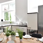 Big Wilten With Free Parking- And Peaceful Apartment