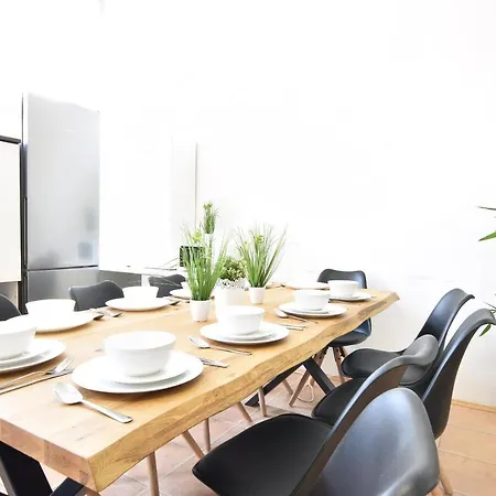 Big Wilten With Free Parking- And Peaceful Innsbruck