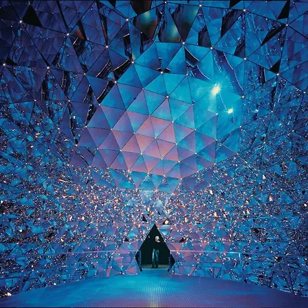 Big Wilten With Free Parking- And Peaceful Apartment Innsbruck