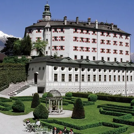 Apartment Big Wilten With Free Parking- And Peaceful Innsbruck