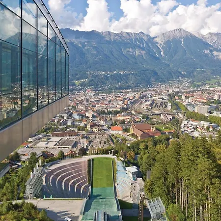 Big Wilten With Free Parking- And Peaceful Daire *