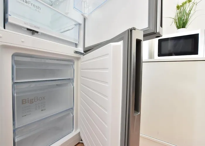 Big Wilten With Free Parking- And Peaceful Apartman Innsbruck