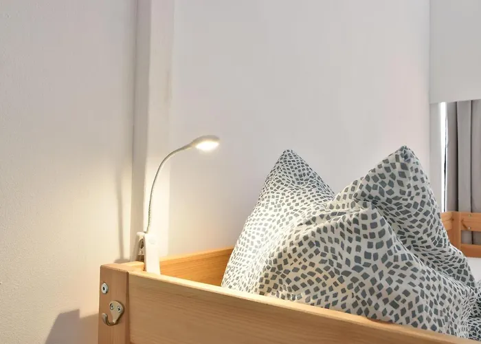 Big Wilten With Free Parking- And Peaceful Apartman